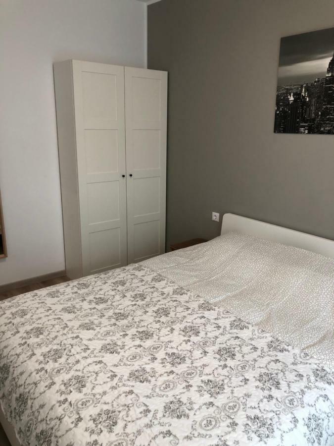 Pernavas Park & Bed Apartment Рига Экстерьер фото