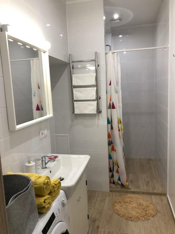 Pernavas Park & Bed Apartment Рига Экстерьер фото